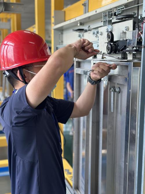 电梯安装工需要上岗证吗 电梯安装工需要上岗证吗