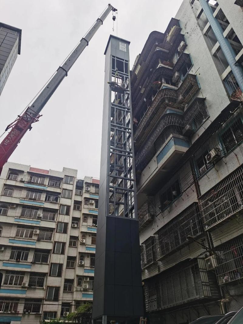 老房子加装电梯终被定下?新方案统一“处理”,4楼6楼都“不能拒绝... 老房子加装电梯终被定下?新方案统一“处理”,4楼6楼都“不能拒绝...