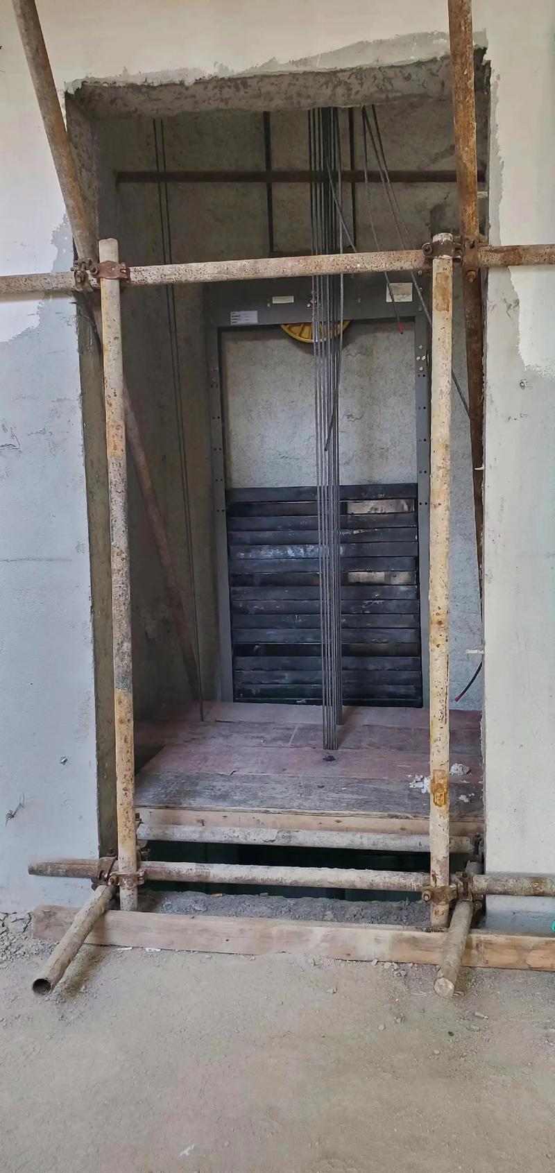 装电梯各3-7层收费标准