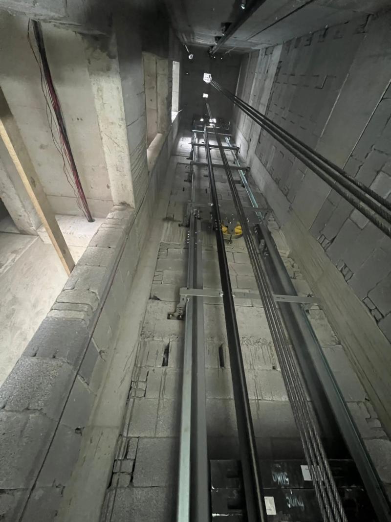 无机房电梯安装搭平台施工方案