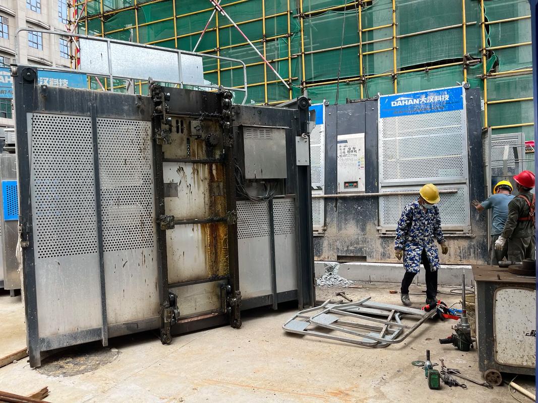 电梯安装要求二级建造师违规吗