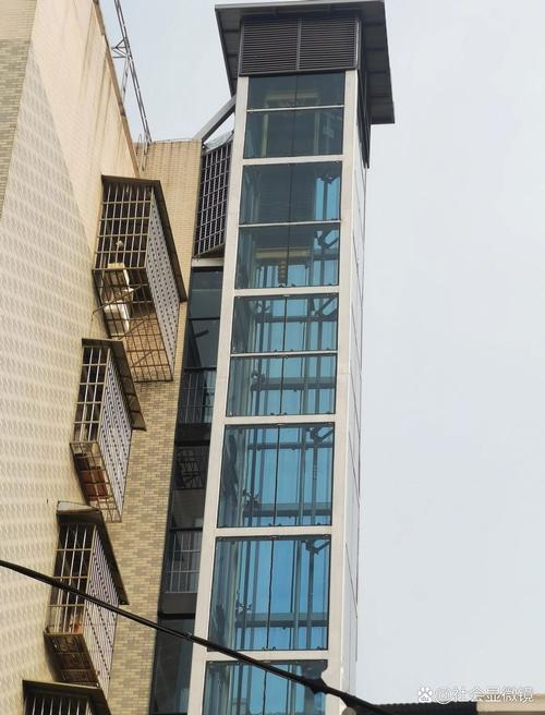 7层老楼安电梯怎么收费?